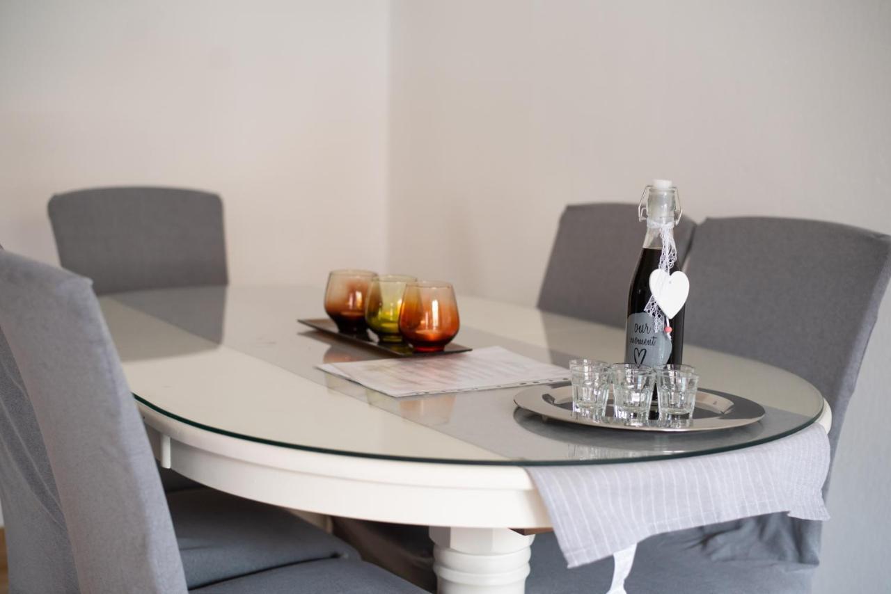 Apartmani Ivana คาชเตลา ภายนอก รูปภาพ
